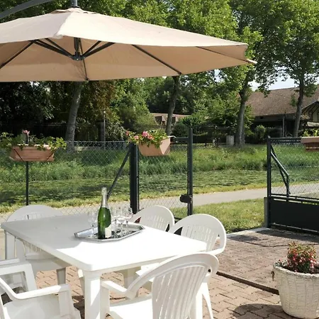 Semesterbostad Le Claujovin Mery-sur-Seine