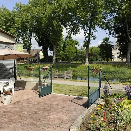Le Claujovin Semesterbostad Mery-sur-Seine